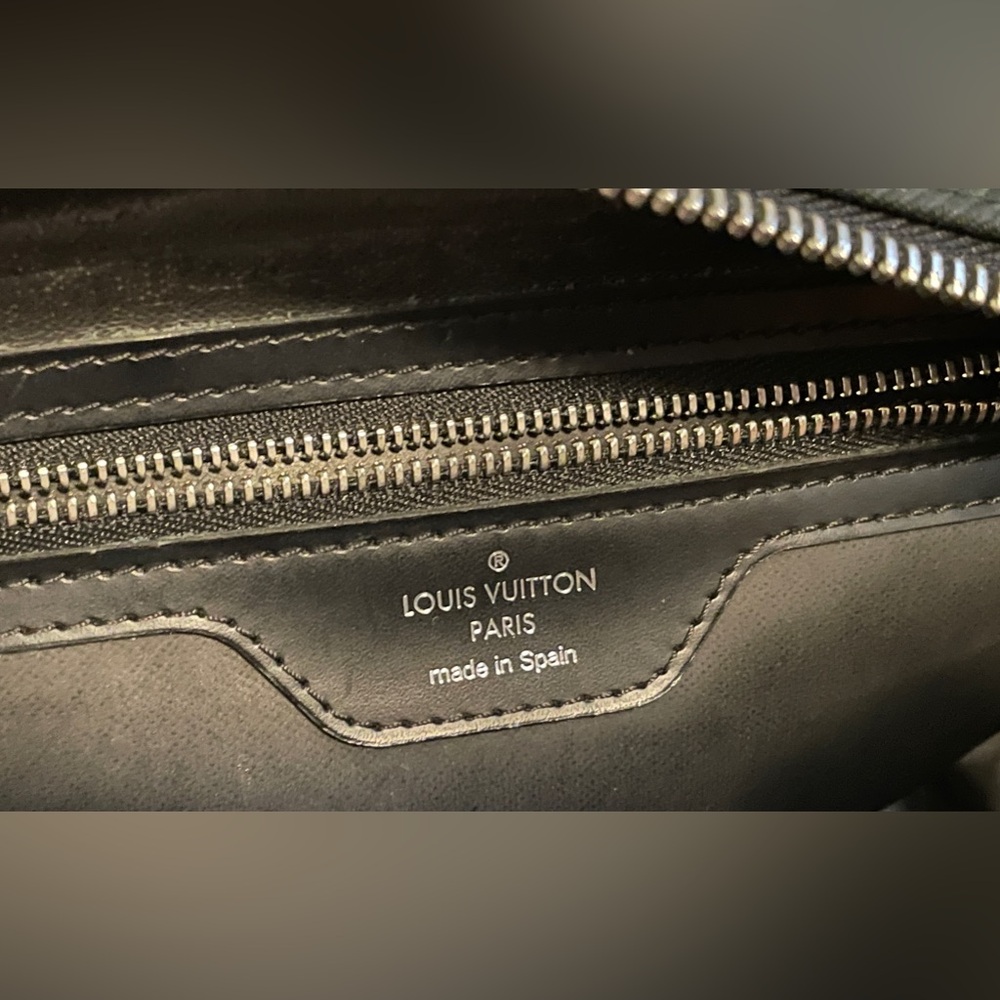 LV Taiga Parana Canvas Toiletry bag. Unisex dark greenish, black color - Picture 4 of 12